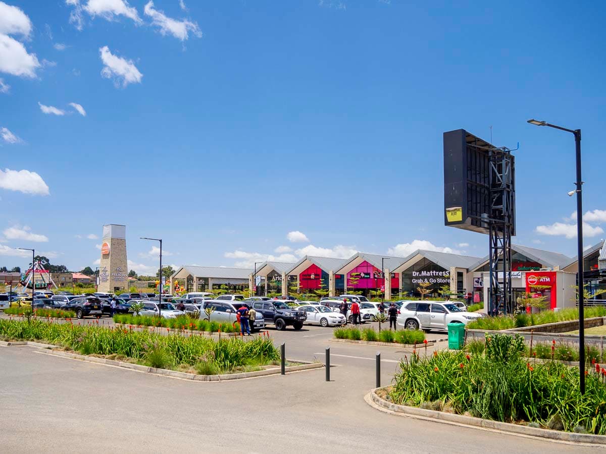 Safari Centre Naivasha — food, fuel and more on the A104 highway